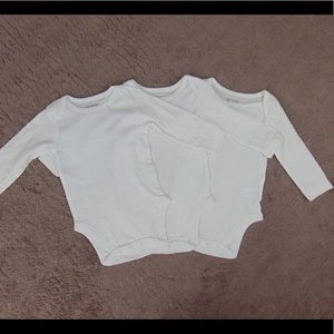 NWOT 3 Pc. Long sleeve Bodysuits 0-3 Months
